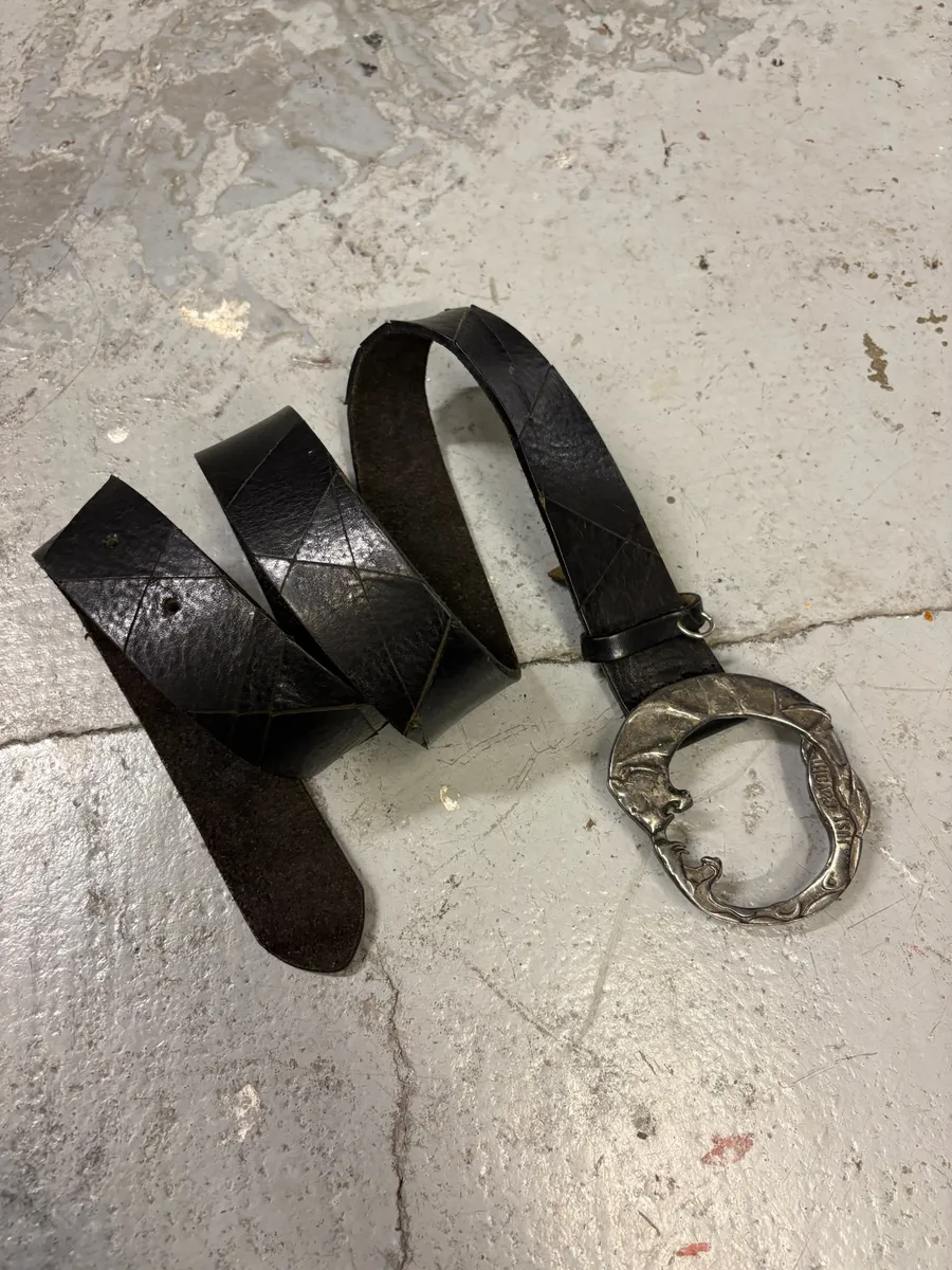 2000s Cavalli Animal Buckle Black Leather Belt - Image 3