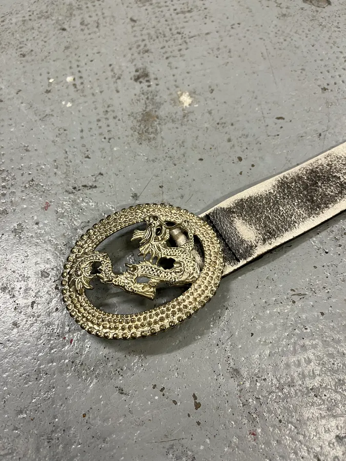2000s Cavalli Asian Dragon Silver Leather Belt - Image 4