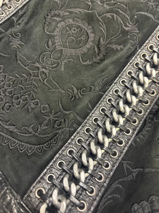 2000s Cavalli Black Leather Embroidered Chain Handle Bag - Image 9