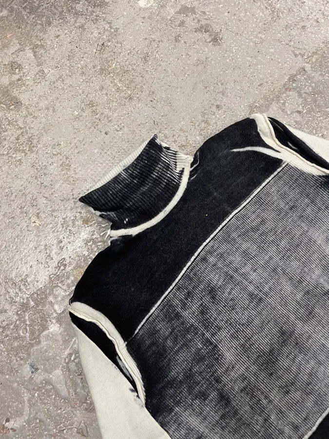 2000s Cavalli Black & White Irregular Effect Turtleneck - Image 5