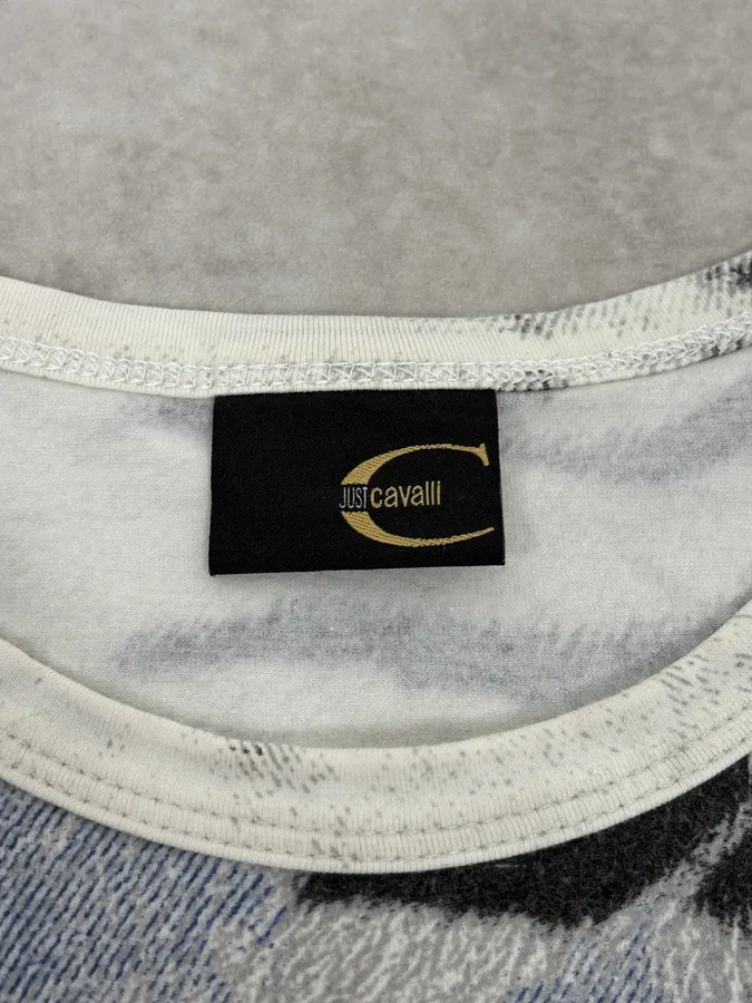 2000s Cavalli Blue Zebra T-Shirt - Image 8