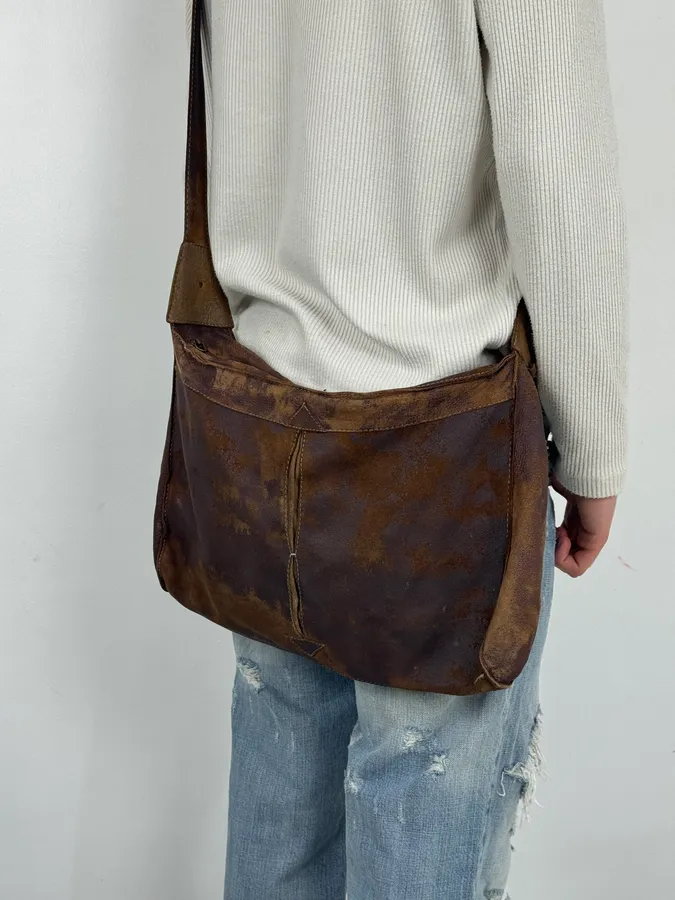 2000s Cavalli Brown Eroded Leather Shoulder Bag - Image 2