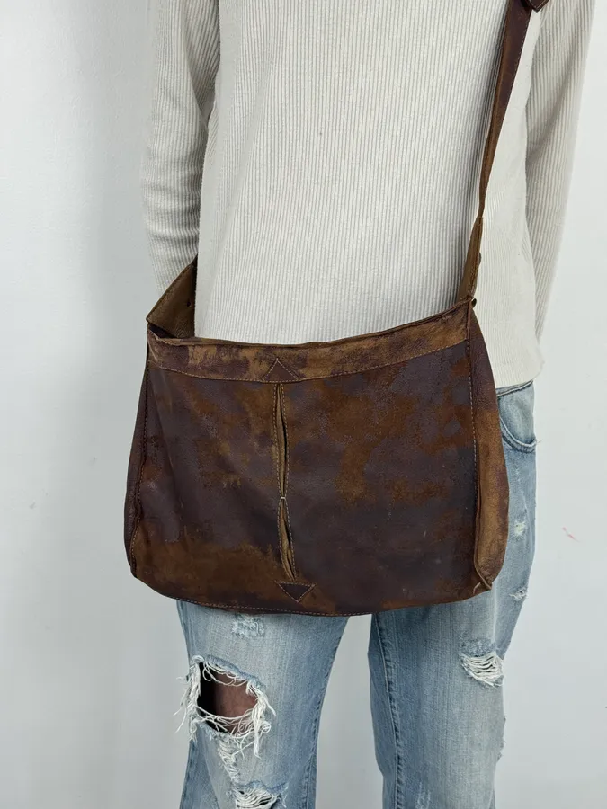 2000s Cavalli Brown Eroded Leather Shoulder Bag - Image 3