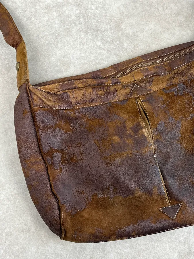 2000s Cavalli Brown Eroded Leather Shoulder Bag - Image 5