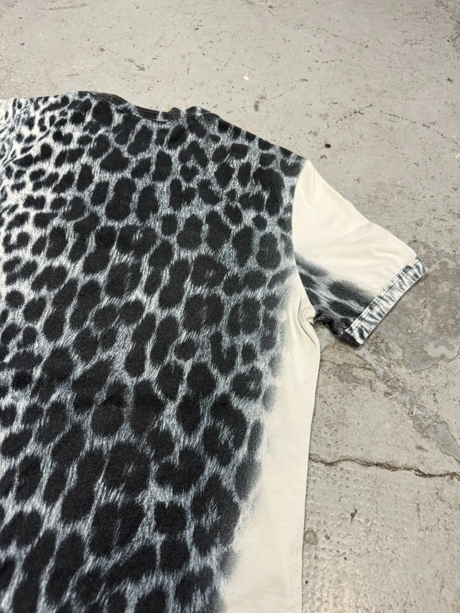 2000s Cavalli Cheetah Leopard Print T-Shirt - Image 5