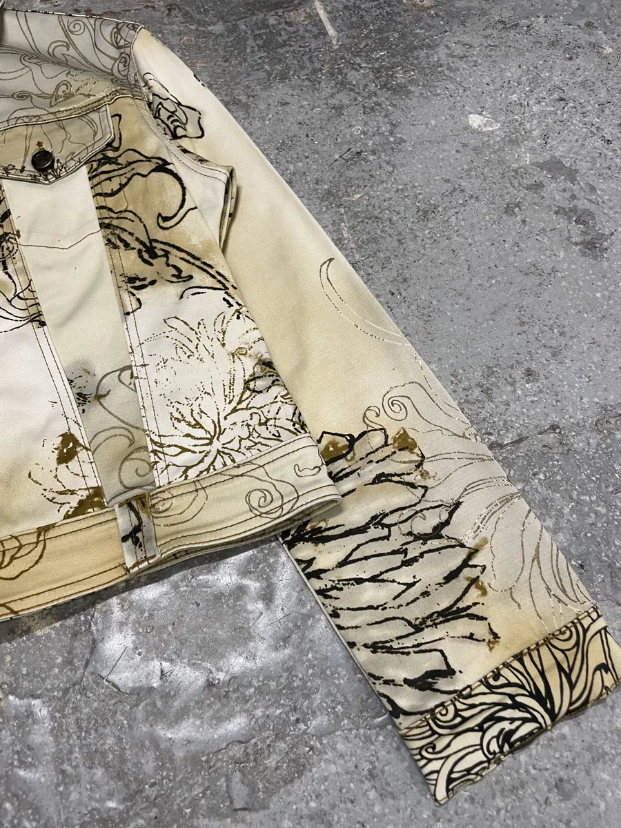 2000s Cavalli Chinese Ink Flowers Cropped Beige Jacket - Image 9
