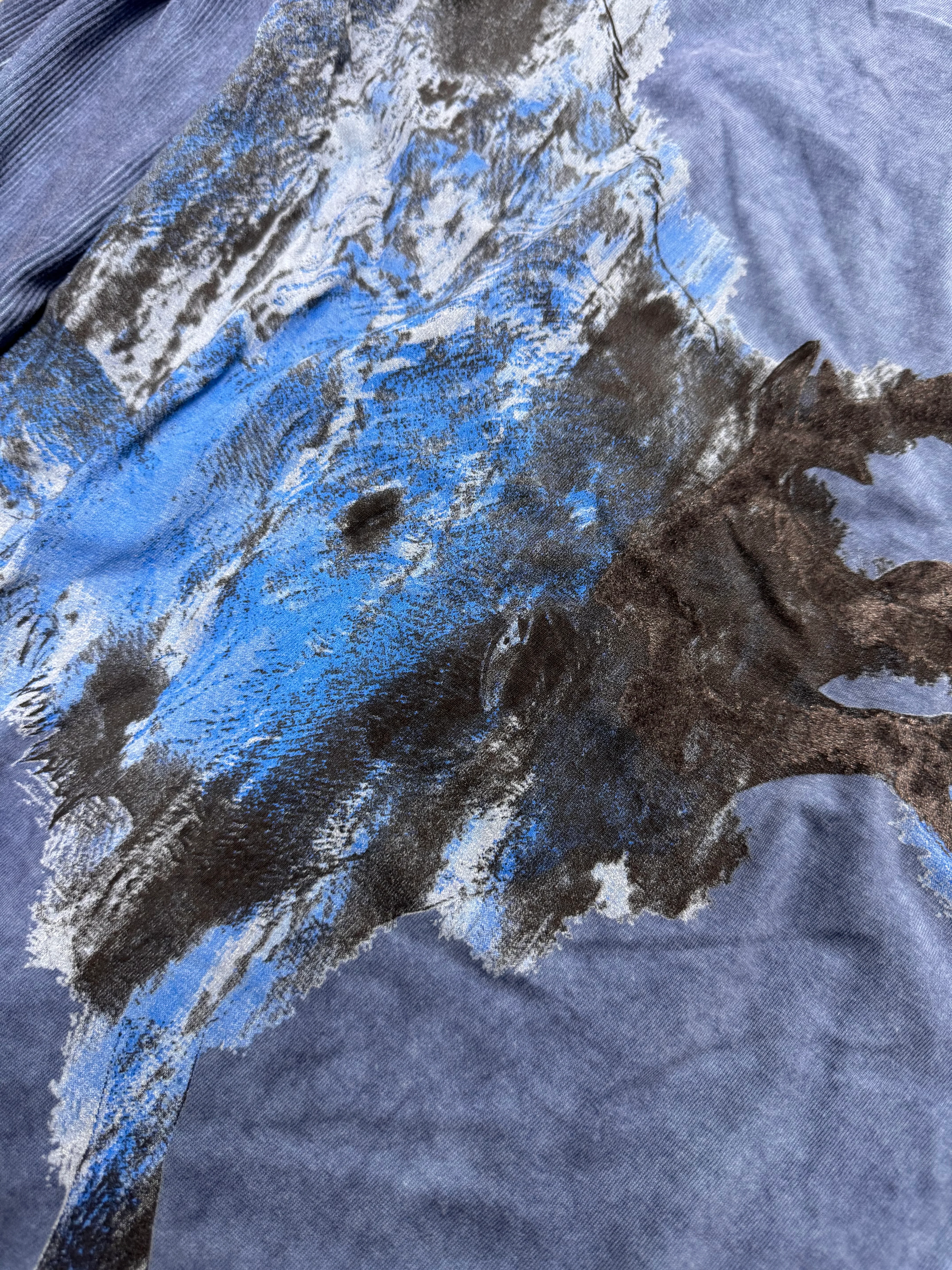 2000s Cavalli Fighting Deers Painting Longsleeves - Image 3