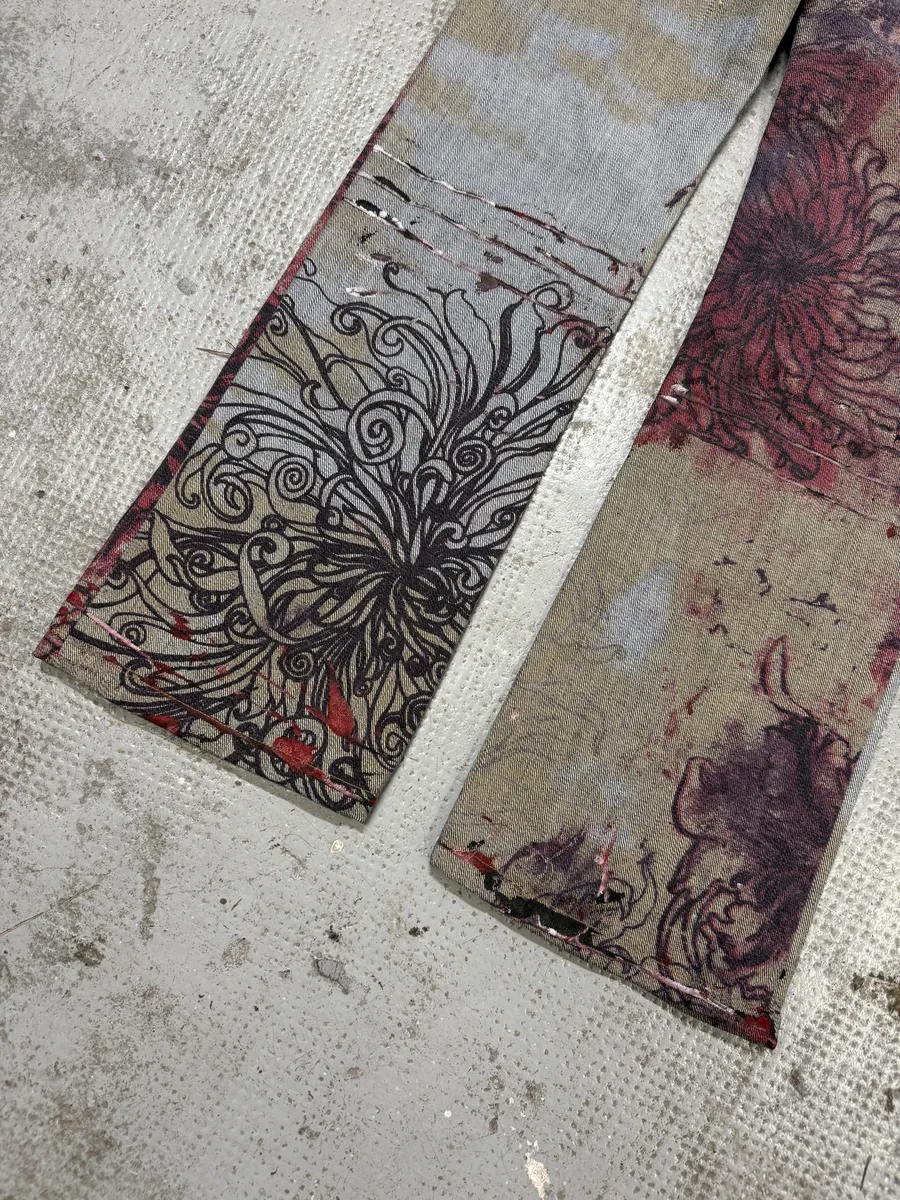 2000s Cavalli Flowers Scar Red Signature Grey Denim Jeans - Image 7