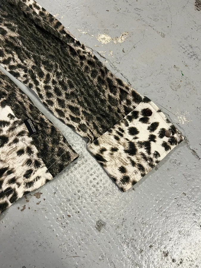 2000s Cavalli Leopard Print Beige Shirt - Image 7