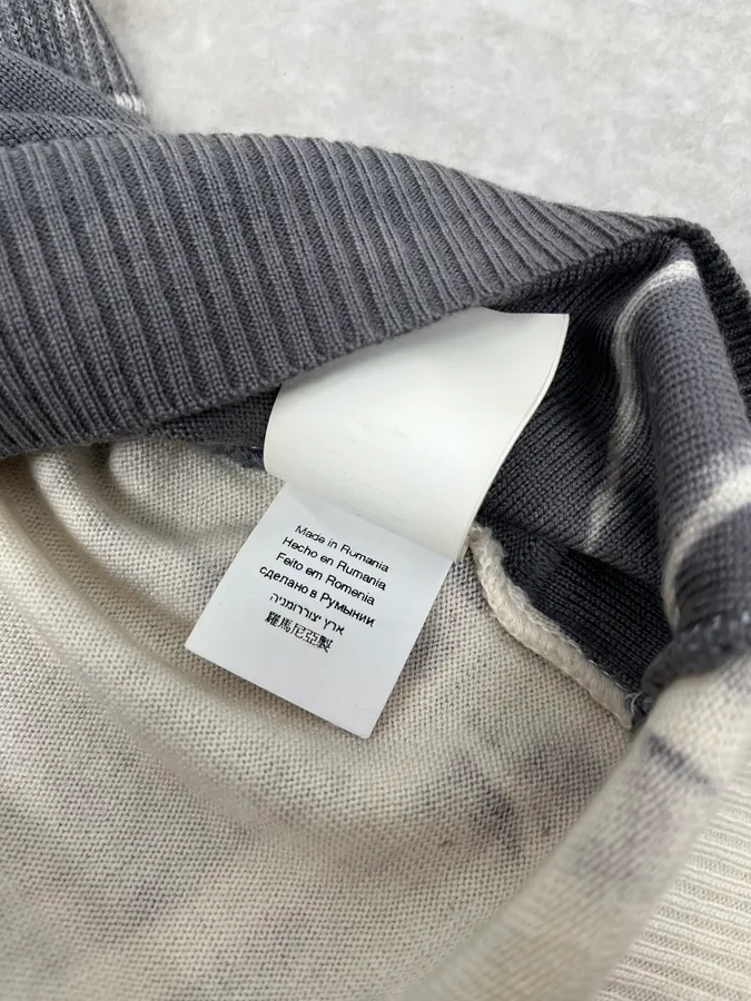 2000s Cavalli Two Tone Grey & Cream Abstract Turtleneck - Image 10
