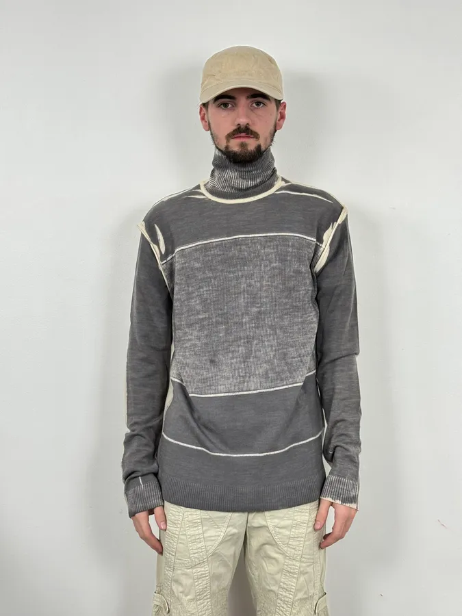 2000s Cavalli Two Tone Grey & Cream Abstract Turtleneck - Image 2
