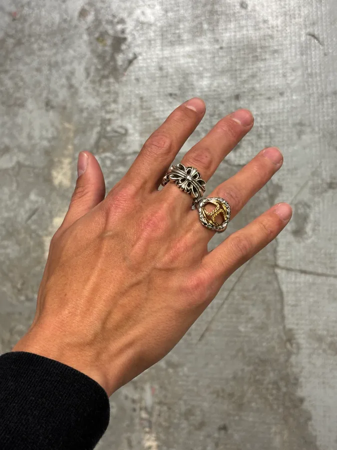 2000s Cavalli Two-Tone Silver Gold Textured Statement Ring - Image 3