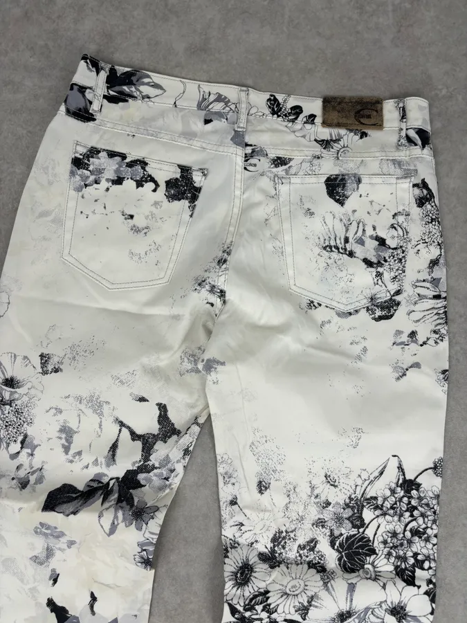 2000s Cavalli White Floral Obscure Cozy Pants - Image 7