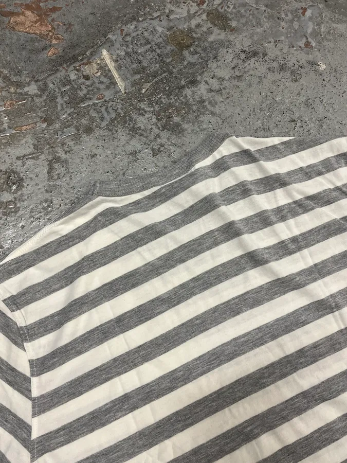 2000s Cavalli White & Grey Dragon Striped T-Shirt - Image 7