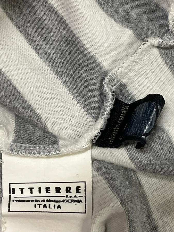 2000s Cavalli White & Grey Dragon Striped T-Shirt - Image 8