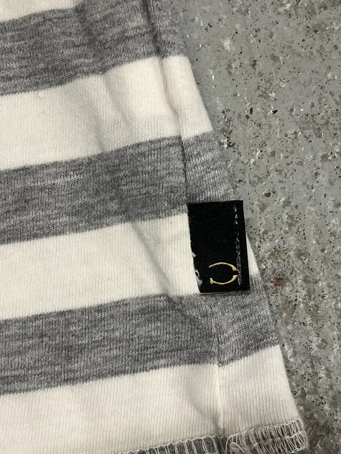 2000s Cavalli White & Grey Dragon Striped T-Shirt - Image 9