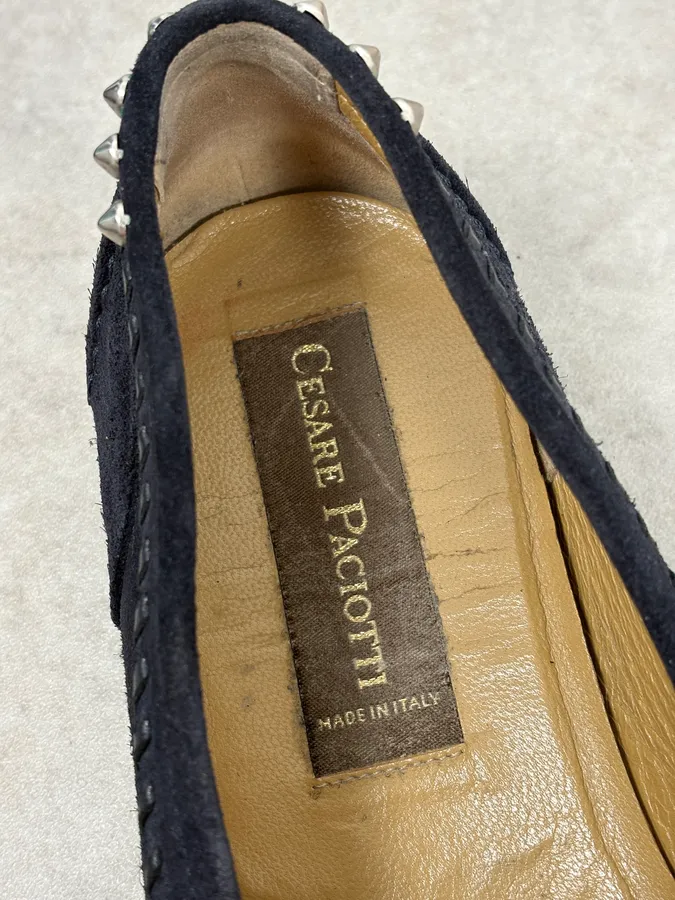 2000s Cesare Paciotti Navy Suede Ornamental Chain Loafers - Image 12
