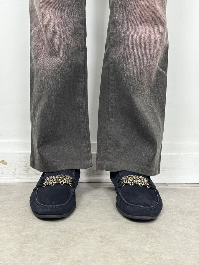 2000s Cesare Paciotti Navy Suede Ornamental Chain Loafers - Image 2
