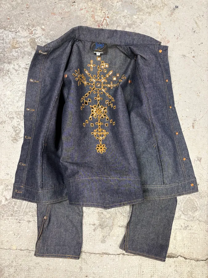 2000s Christian Lacroix Embroidered Denim Jacket - Image 5