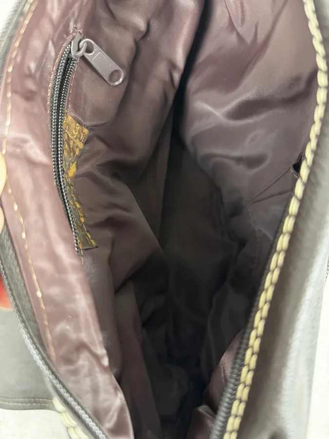 2000s Cow Pony Hair Leather Shoulder Bag - Image 13