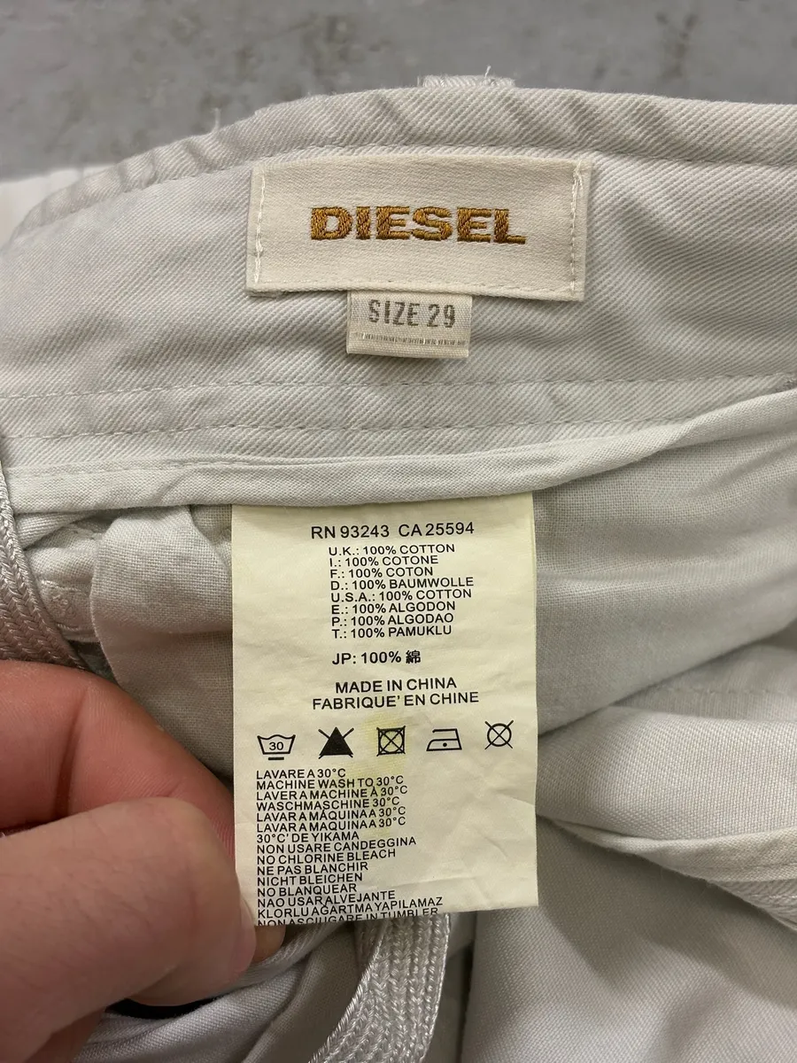 2000s Diesel Beige Multi Pockets Cargo Shorts - Image 9