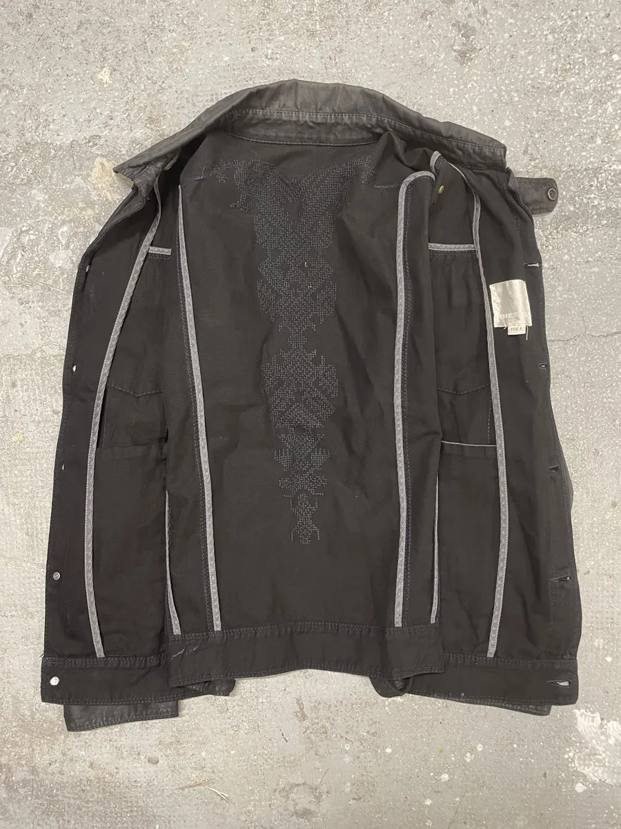 2000s Diesel Black Waxed Effect Dark Buttoned Jacket - Image 4
