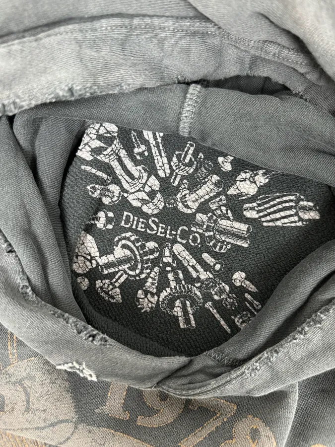 2000s Diesel Faded Grey Graphic Hoodie - Image 9