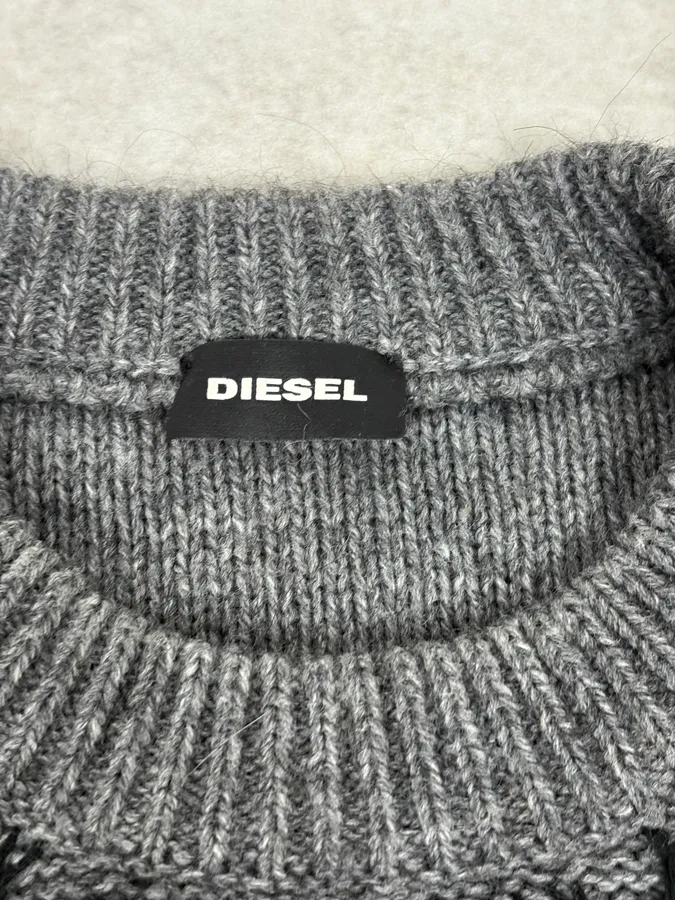 2000s Diesel Spiderweb Destroyed Grey Wool Sweater - Image 10