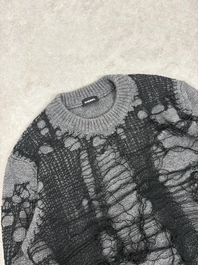 2000s Diesel Spiderweb Destroyed Grey Wool Sweater - Image 5