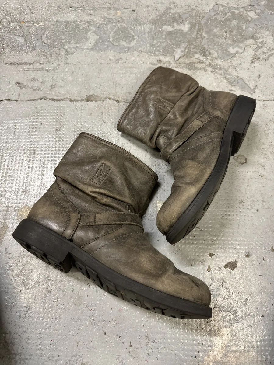 2000s Dirk Bikkembergs Grey Eroded Leather Boots - Image 3