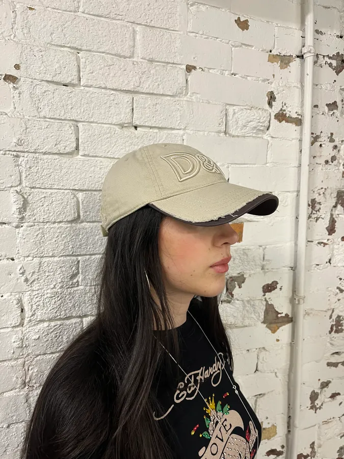 2000s Dolce & Gabbaan Beige Logo Destroyed Cap - Image 2