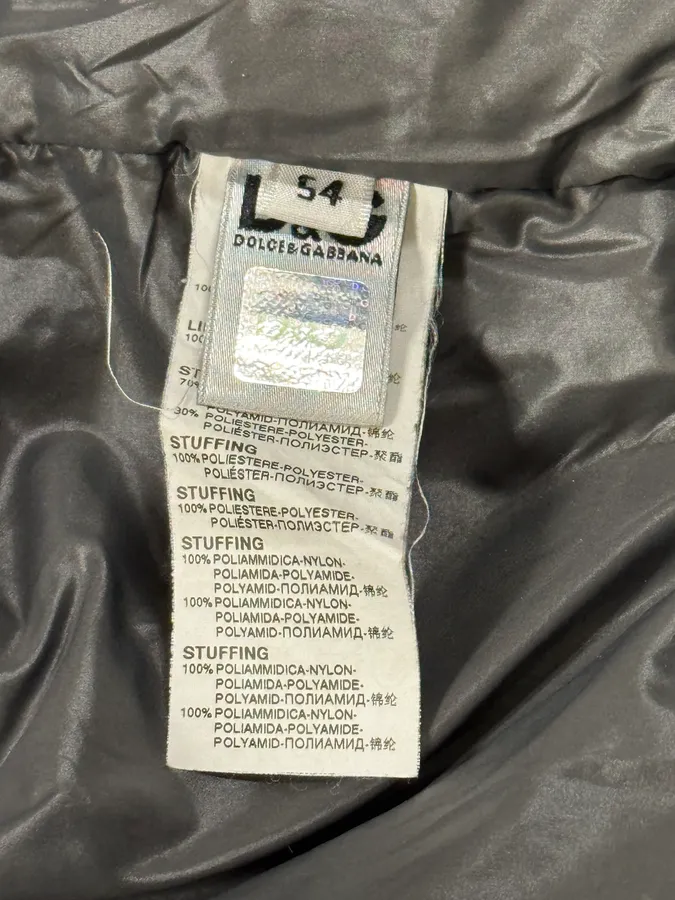 2000s Dolce & Gabbana 3-Zip Puffer Jacket - Image 10