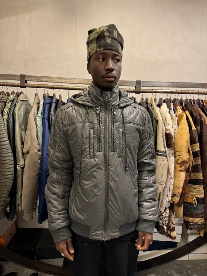 2000s Dolce & Gabbana 3-Zip Puffer Jacket - Image 2
