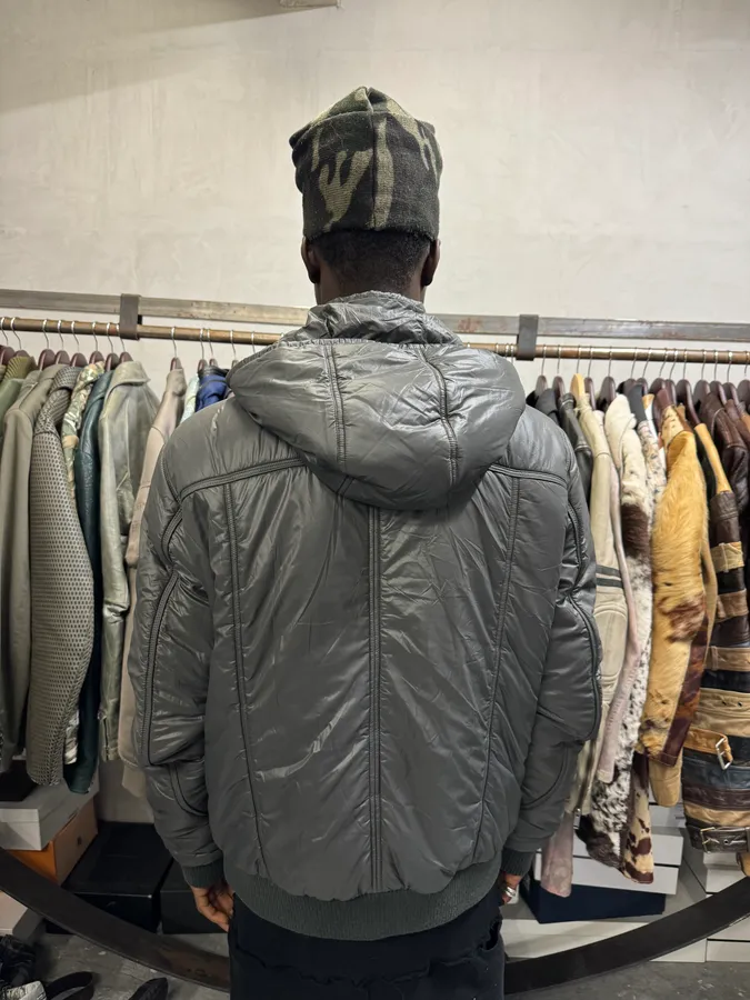 2000s Dolce & Gabbana 3-Zip Puffer Jacket - Image 5