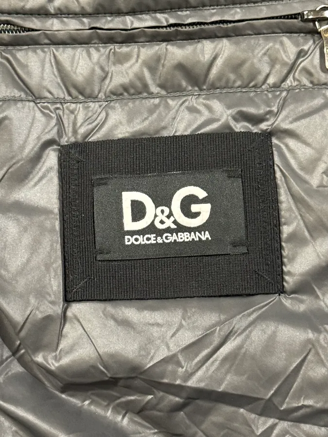 2000s Dolce & Gabbana 3-Zip Puffer Jacket - Image 9
