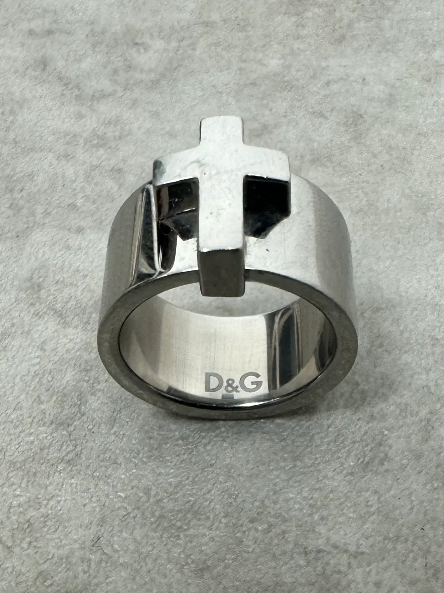 2000s Dolce & Gabbana 3D Cross Ring - Image 5