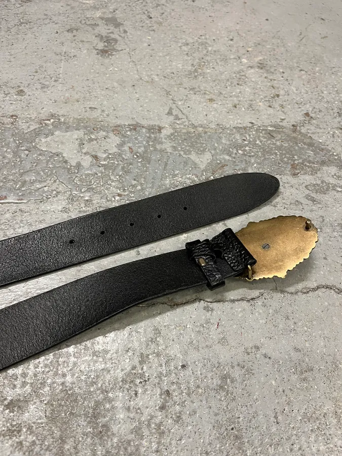 2000s Dolce & Gabbana Bee Ornament Buckle Black Leather Belt - Image 4