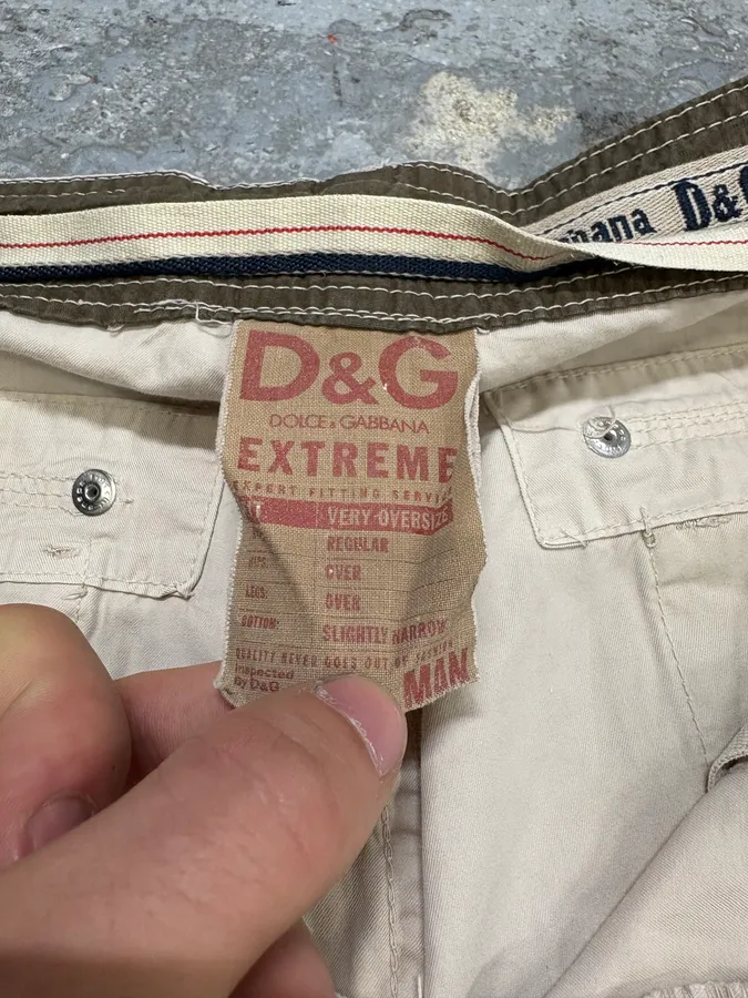 2000s Dolce & Gabbana Beige Cargo Short - Image 14