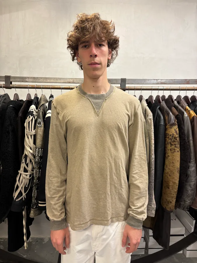 2000s Dolce & Gabbana Beige Distressed Sweater - Image 2