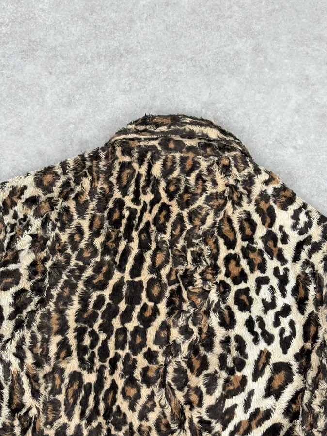 2000s Dolce & Gabbana Beige Faux Fur Leopard Shirt - Image 6