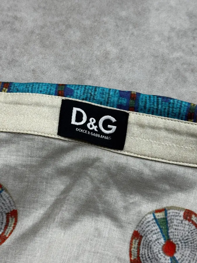 2000s Dolce & Gabbana Beige Iroquois Chief Portrait Shirt - Image 11