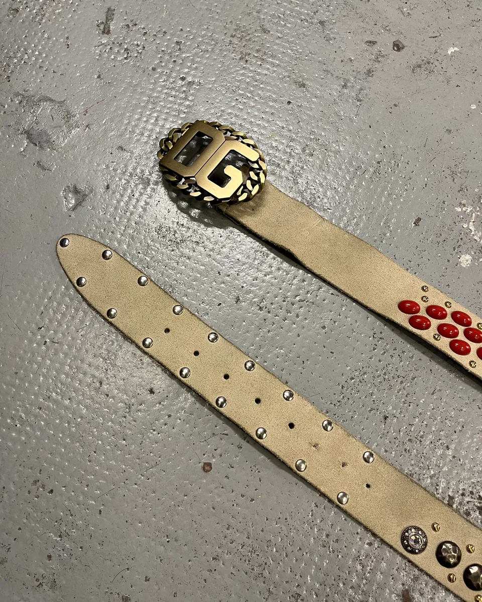 2000s Dolce & Gabbana Beige Leather Studded Belt - Image 4