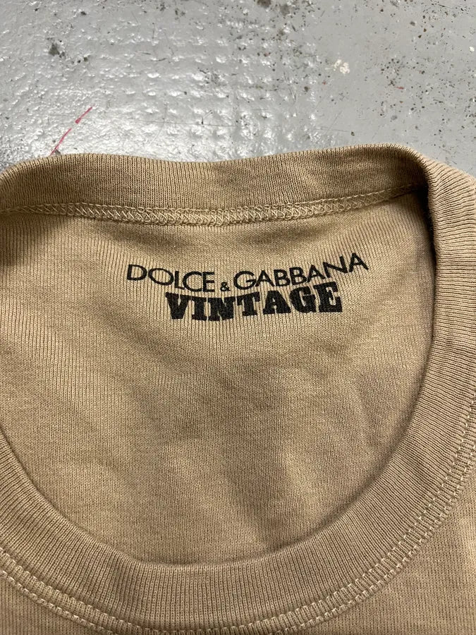 2000s Dolce & Gabbana Beige Playboy Graphic T-Shirt - Image 9