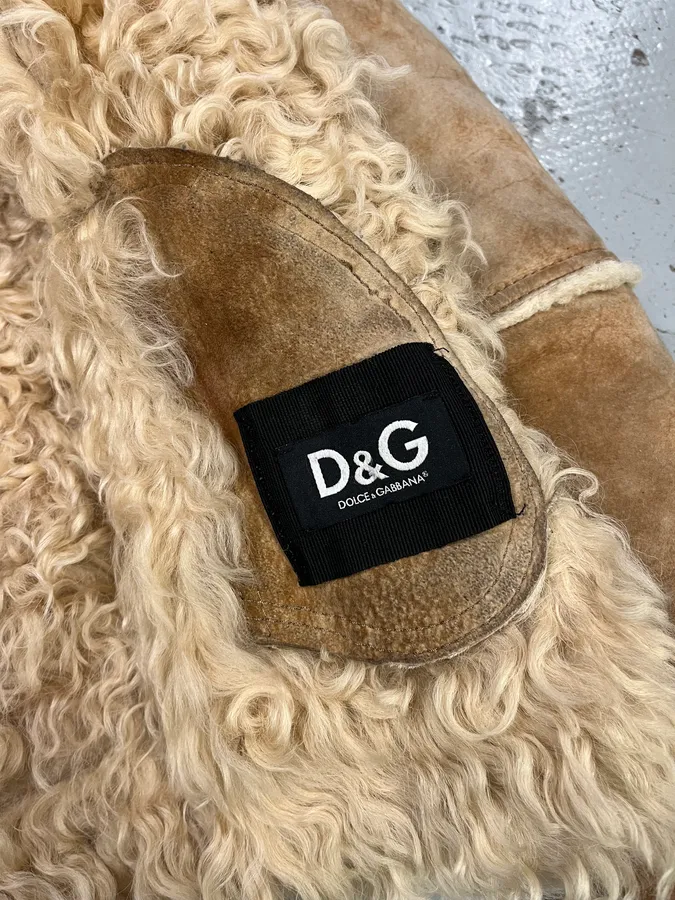 2000s Dolce & Gabbana Beige Shearling Leather Hooded Jacket - Image 10