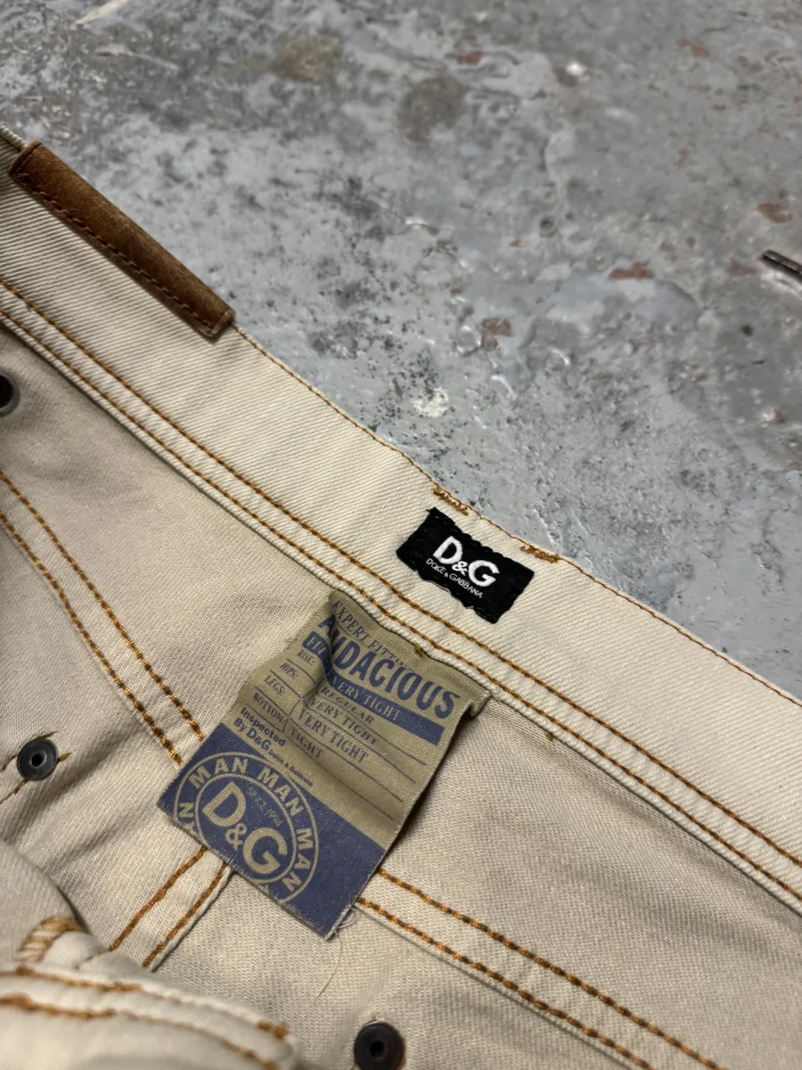 2000s Dolce & Gabbana Beige Slim Distressed Pants - Image 10