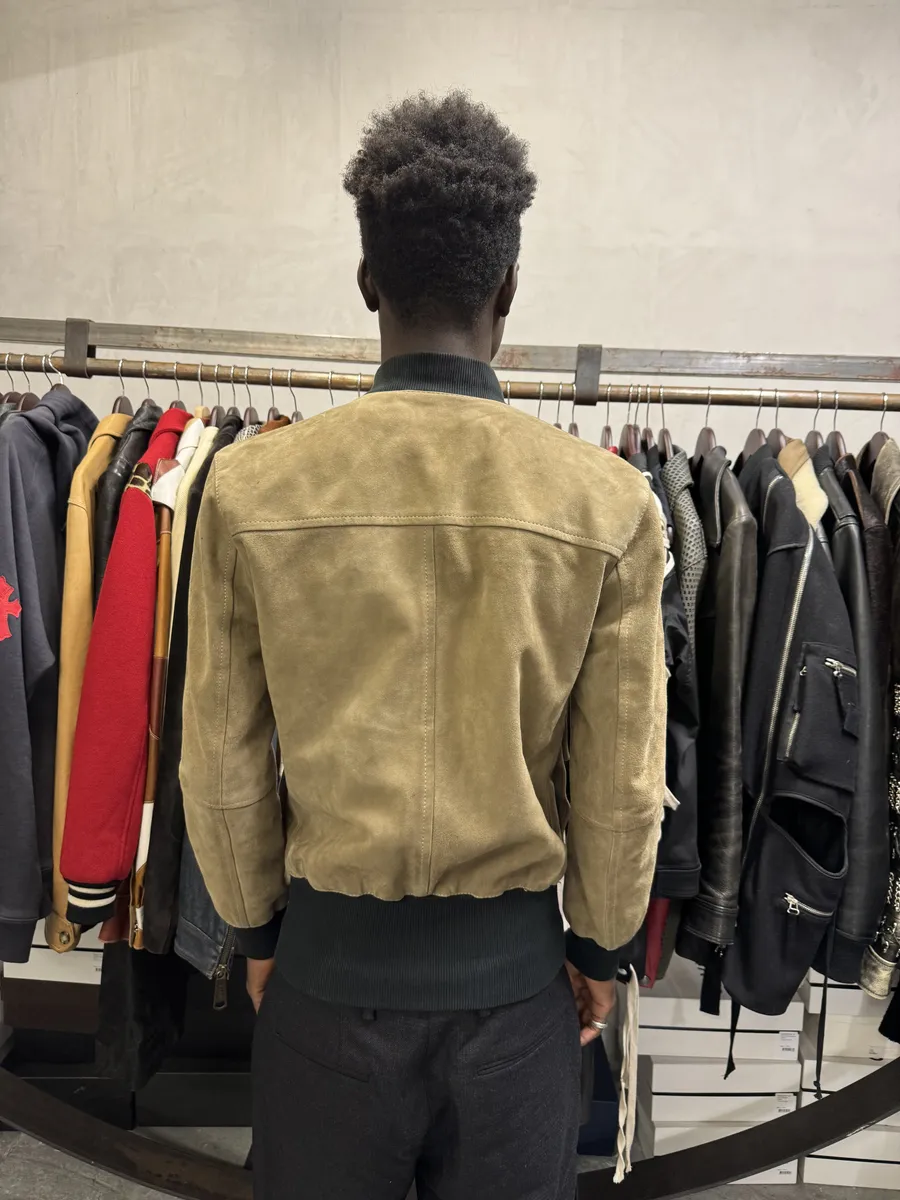 2000s Dolce & Gabbana Beige Suede Leather Jacket - Image 3