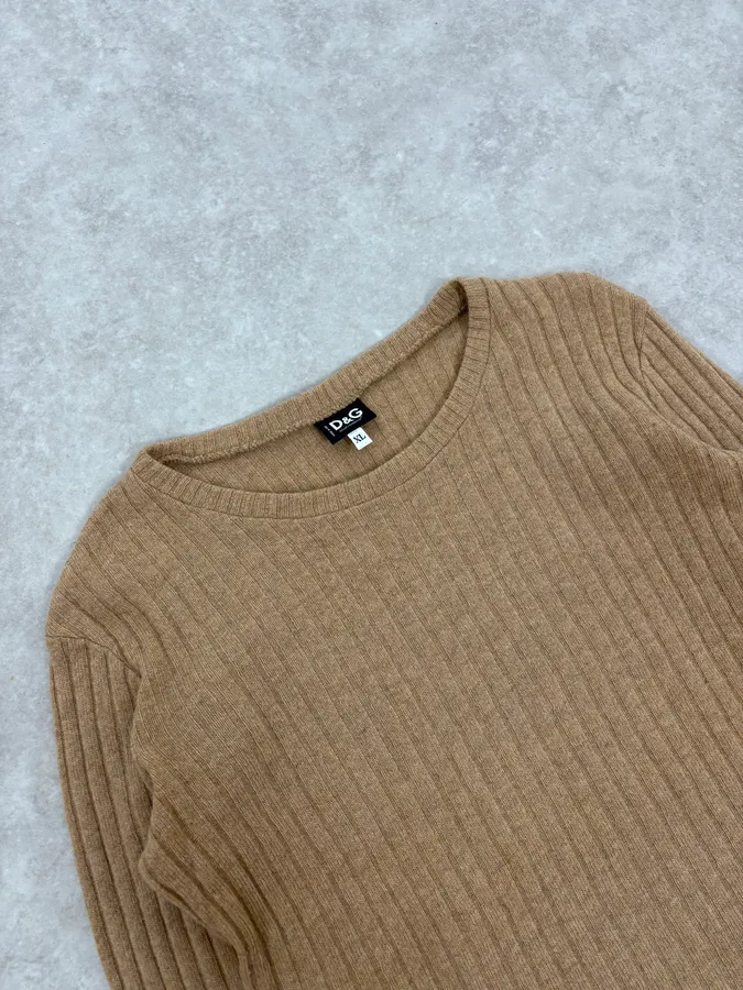 2000s Dolce & Gabbana Beige Wool Sweater - Image 5
