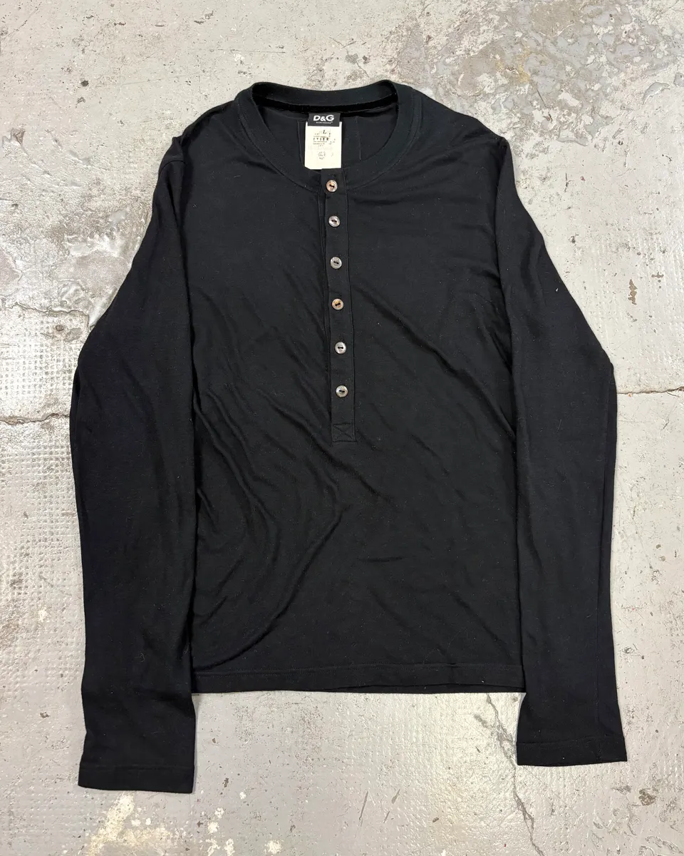 2000s Dolce & Gabbana Black Buttoned Henley Longsleeves