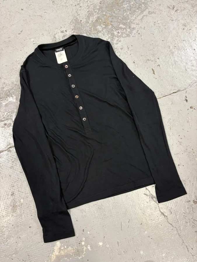 2000s Dolce & Gabbana Black Buttoned Henley Longsleeves - Image 4
