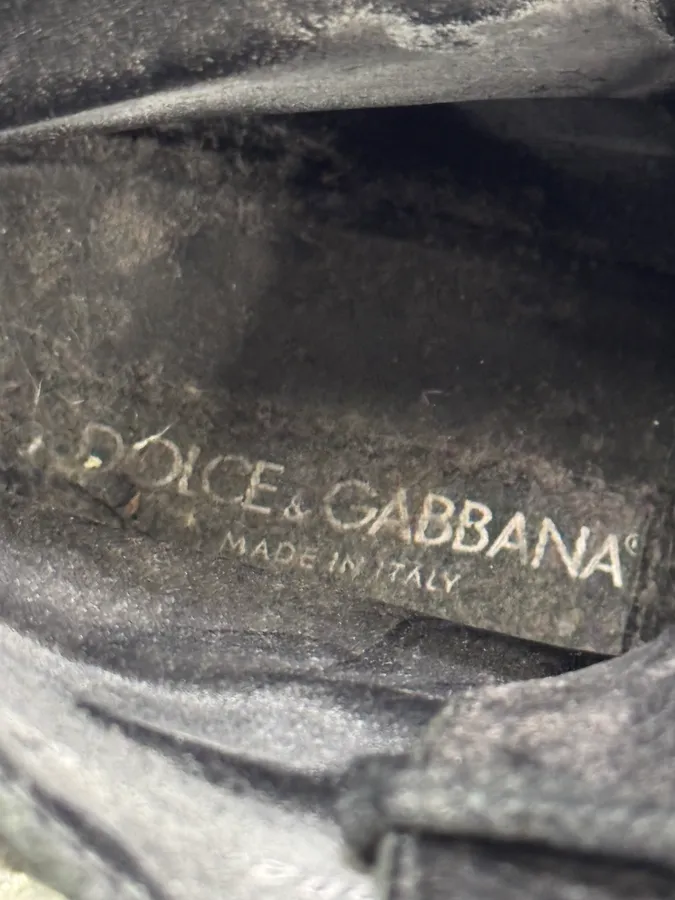 2000s Dolce & Gabbana Black Eroded Leather Boots - Image 9